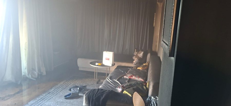 Shkrumbohet banesa n&euml; Vlor&euml;, alarmohen banor&euml;t
