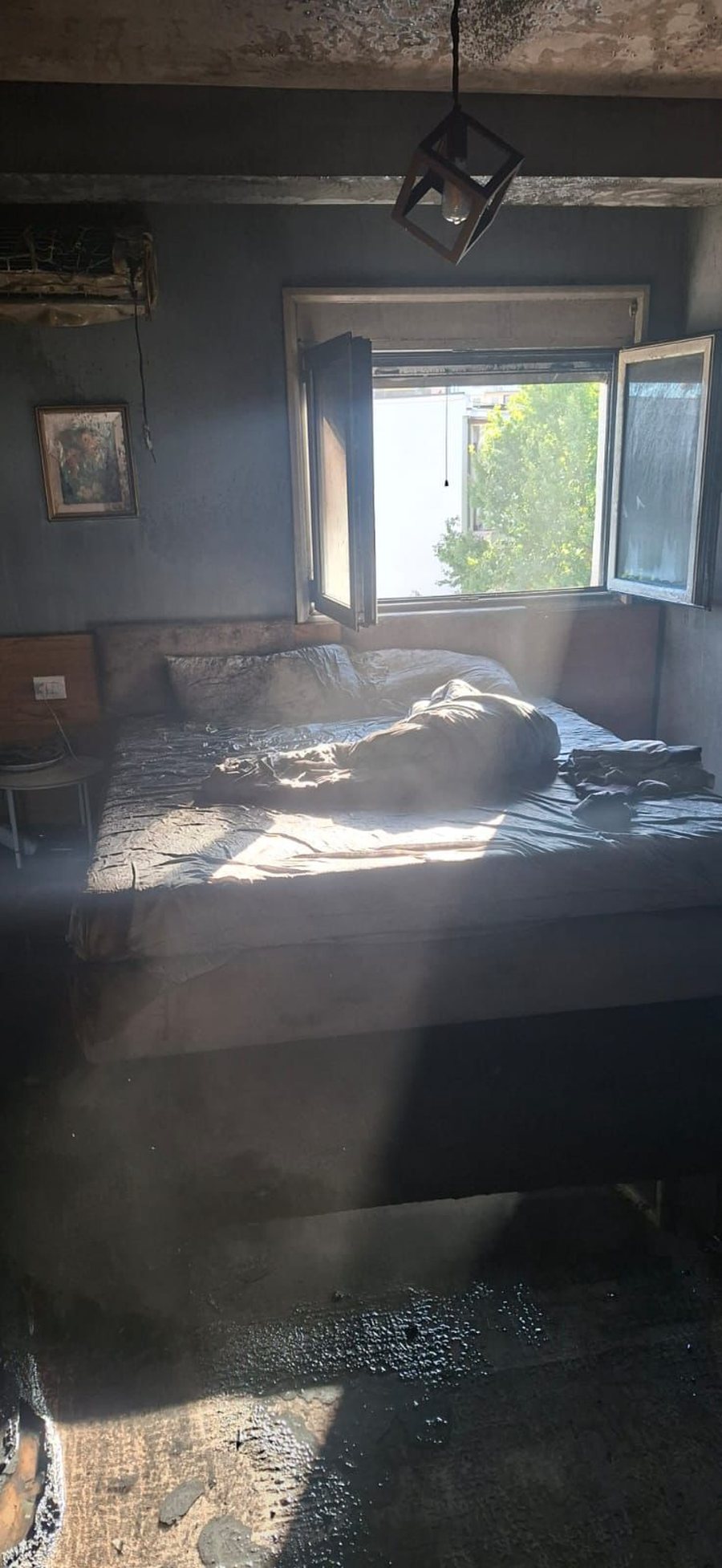 Shkrumbohet banesa n&euml; Vlor&euml;, alarmohen banor&euml;t