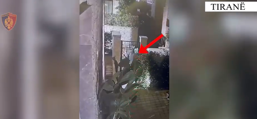 Tentoi t&euml; vidhte nj&euml; banes&euml; n&euml; Fark&euml;, 53-vje&ccedil;ari