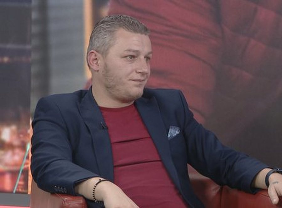 K&euml;shilltari i PS thirrje deputetes: Ler&euml; mandatin, &euml;sht&euml; i