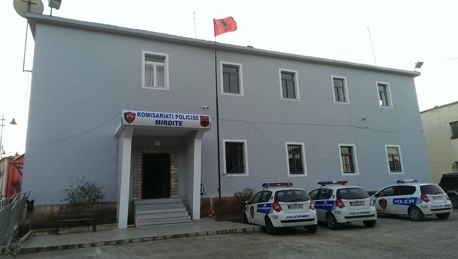 Detaje/ U vra me arm&euml; zjarri, viktima i p&euml;rfshir&euml; n&euml;