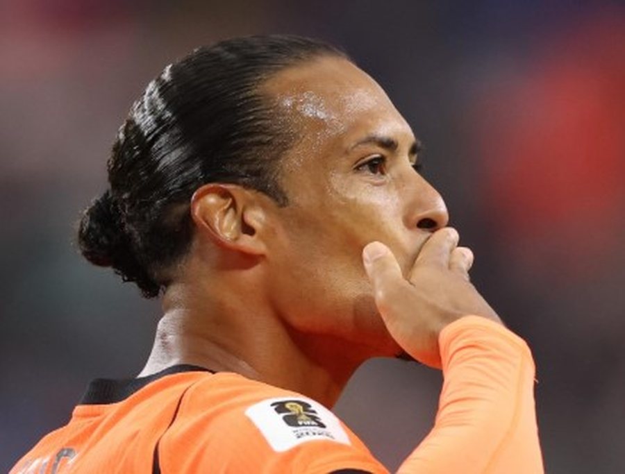Van Dijk e mbyll me Holand&euml;n pas Bot&euml;rorit