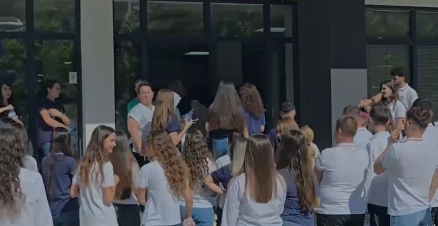 1135 maturant&euml; i n&euml;nshtrohen sot provimit t&euml; Matematik&euml;s