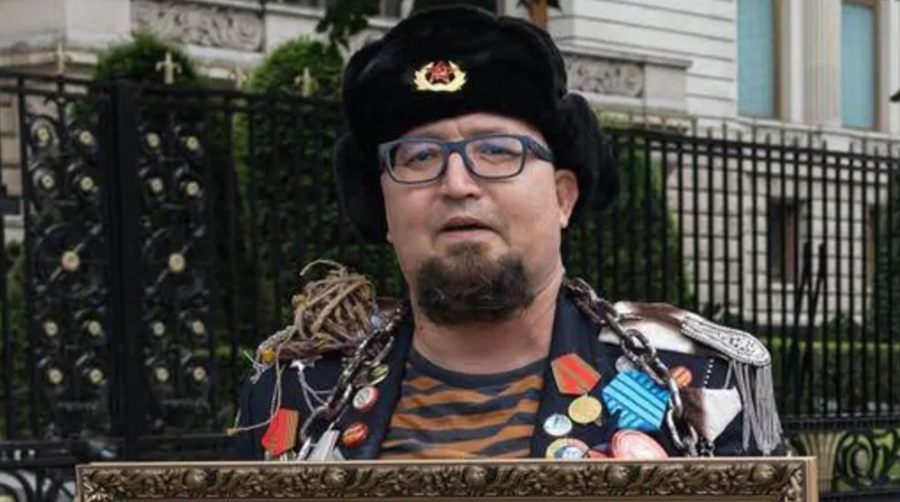 Artisti rus dhe kritiku i Putinit q&euml;llohet p&euml;r vdekje n&euml; Poloni