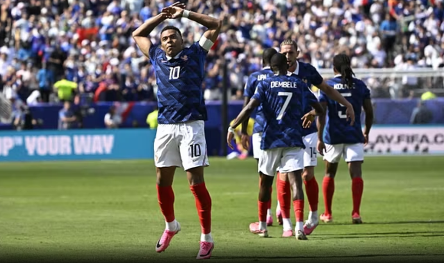 Mbappe mposht Senegalin dhe vendos rekord