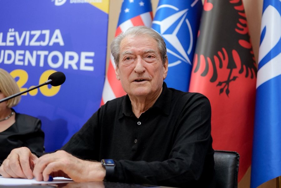 Berisha udh&euml;zon pedagog&euml;t: B&euml;ni gjith&ccedil;ka q&euml; kjo