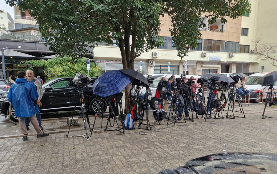 Nuk lejohen kamerat n&euml; proceset gjyq&euml;sore, Televizionet