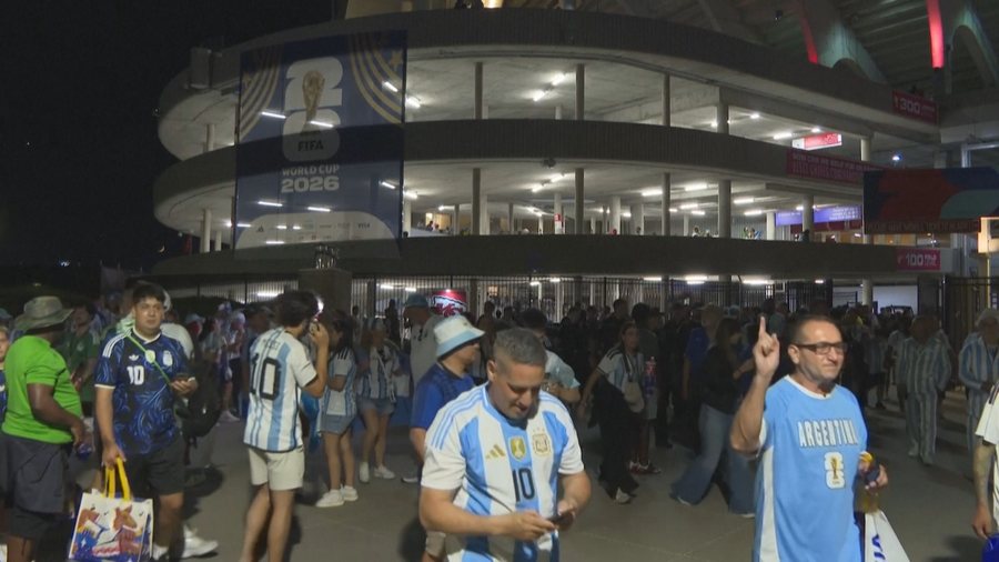 Bot&euml;rori, stadiumet nuk mbushen, &ccedil;mimet e biletave deri n&euml; 8