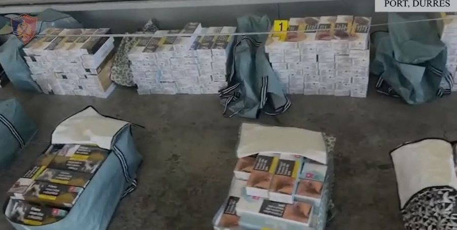 Kontraband&euml; cigaresh n&euml; portin e Durr&euml;sit! Arrestohet