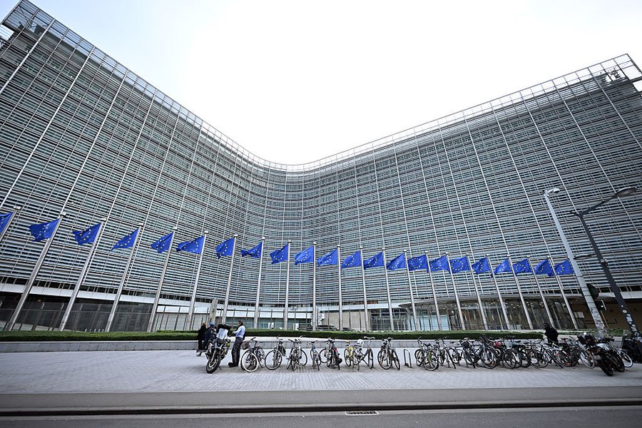 Belgjika autorizon hyrjen e delegacionit taleban, BE-ja n&euml;n presion
