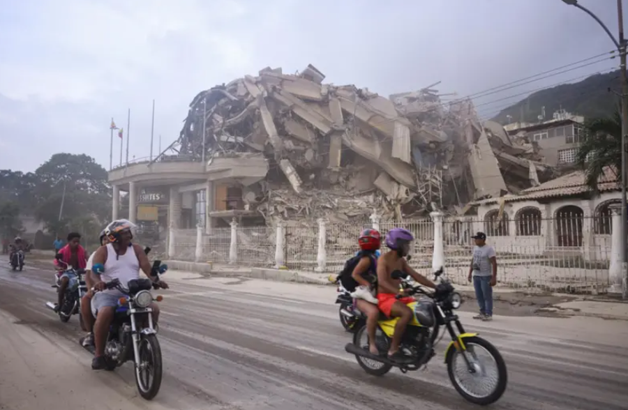 Dy t&euml;rmete t&euml; fuqish&euml;m godasin Venezuel&euml;n, 32 viktima dhe
