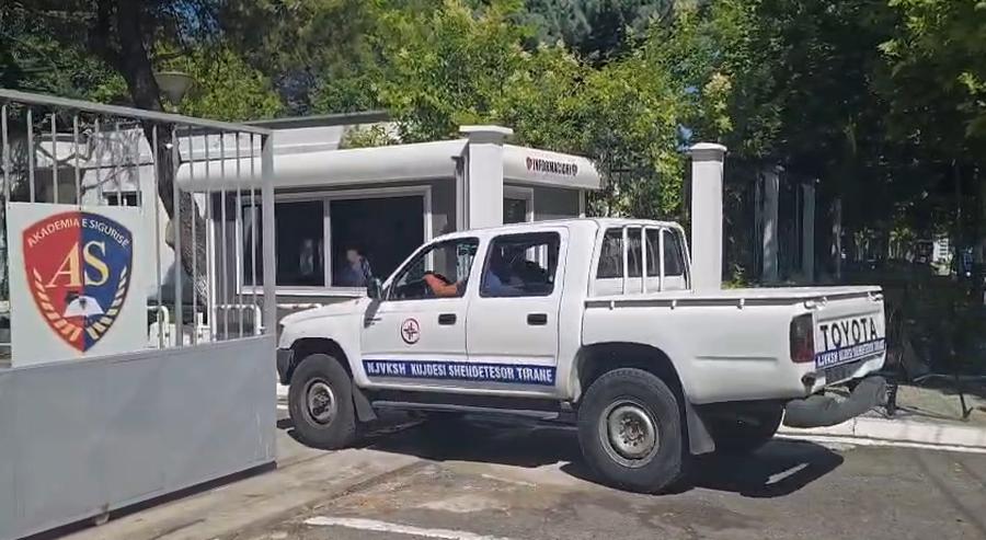 Helmohen s&euml;rish nga ushqimi 60 kursant&euml; t&euml; Akademis&euml;