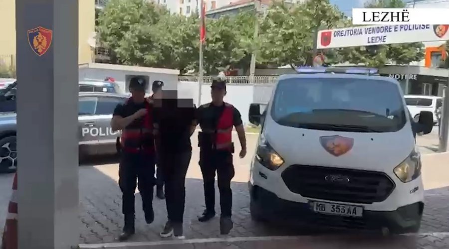 Tentoi t&euml; vriste vjehrr&euml;n, arrestohet 28-vje&ccedil;ari n&euml;