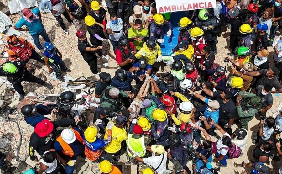 5 dit&euml; pas t&euml;rmetit n&euml; Venezuel&euml;, nxirren gjall&euml; nga