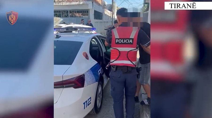 Qarkullonte i armatosur si pasagjer, vihet n&euml; pranga 21-vje&ccedil;ari