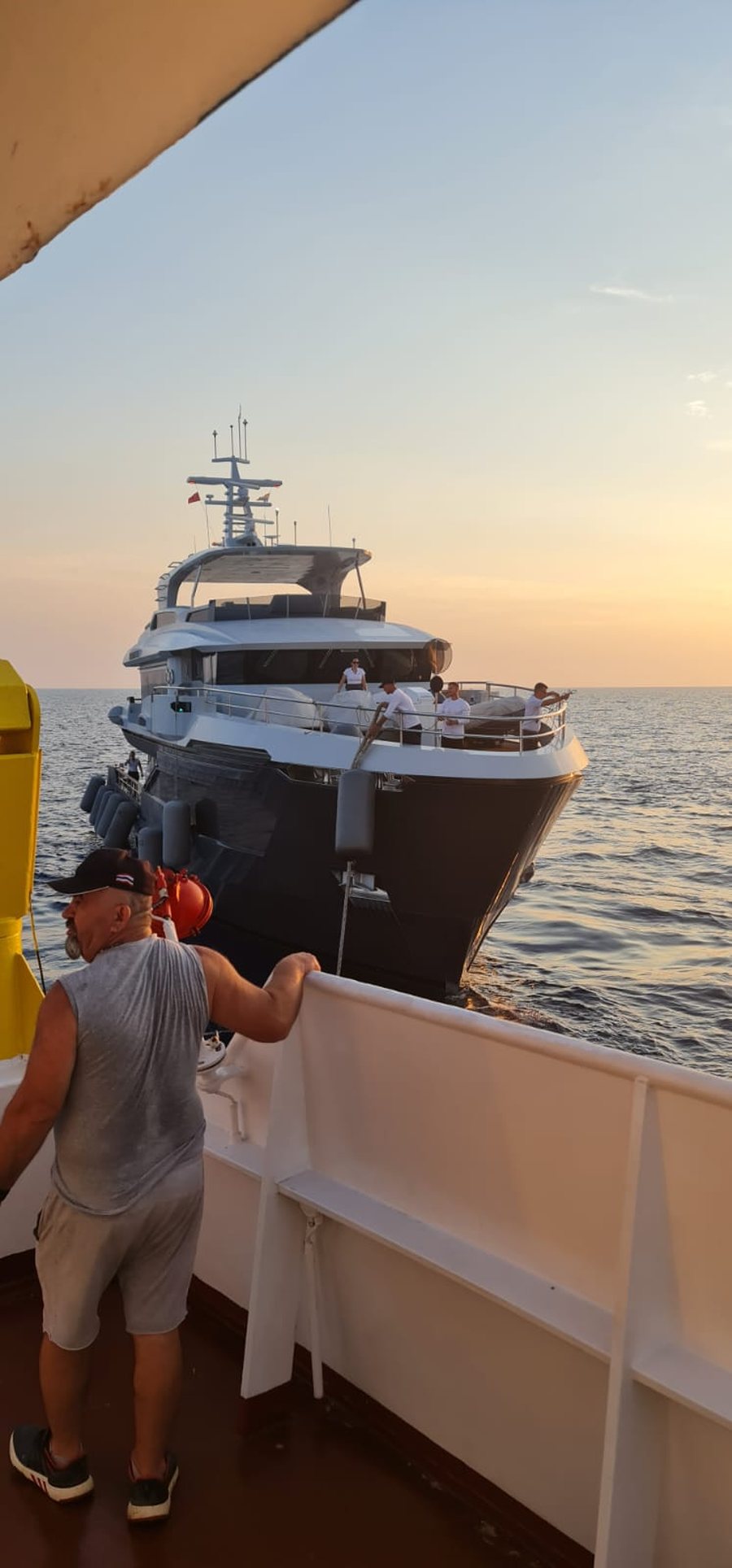 Pas një defekti në motor, rimorkiohet në Portin e Durrësit