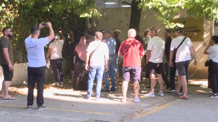Sot masat e siguris&euml; p&euml;r t&euml; ndaluarit, protestuesit para