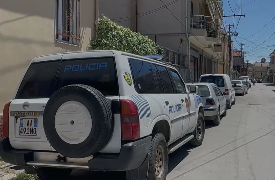 Goditi me s&euml;pat&euml; nj&euml; person pas konfliktit, shoq&euml;rohet
