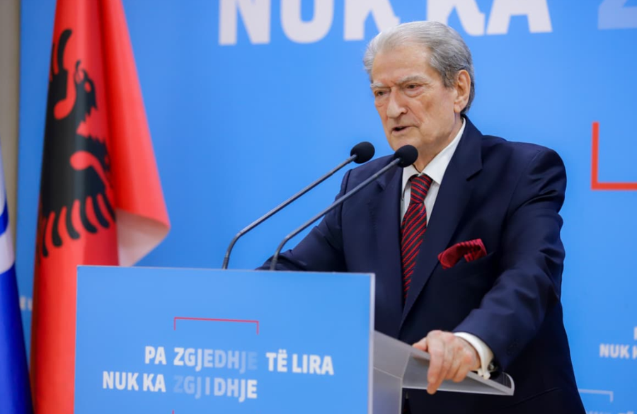 Berisha: Libri i kuq është akuza më e rëndë ndaj