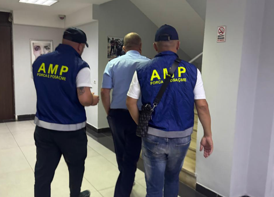Shitje narkotik&euml;sh e organizim i paligjsh&euml;m i loj&euml;rave t&euml;