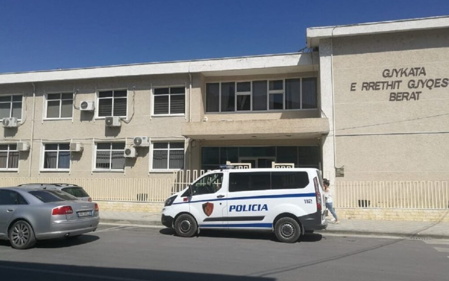Aktivitet bankar pa licenc&euml;, Prokuroria e Beratit k&euml;rkon masa sigurie