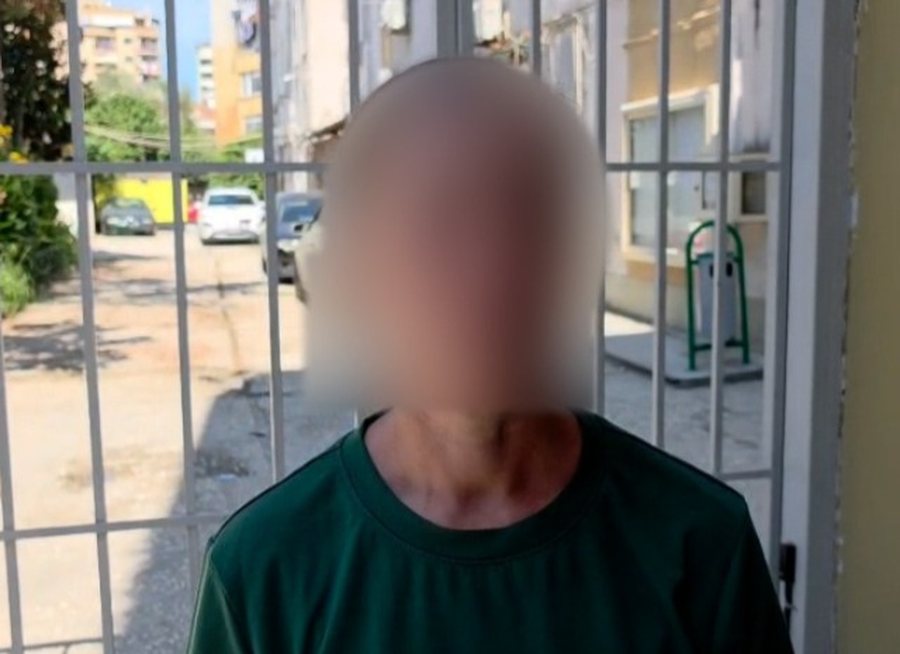 Konflikti n&euml; Fier, flet n&euml;na e 15-vje&ccedil;ares: Vajza u bullizua,