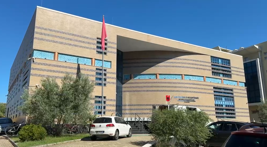 Vrau bashk&euml;shorten me &ccedil;ifte, jepet masa e siguris&euml; p&euml;r
