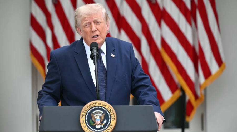 Trump propozon tarifë 20% për anijet në Ngushticën e