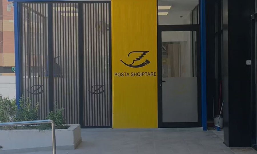 Dyshohet se përfitoi rreth 700 mijë euro, shkarkohet drejtoresha e