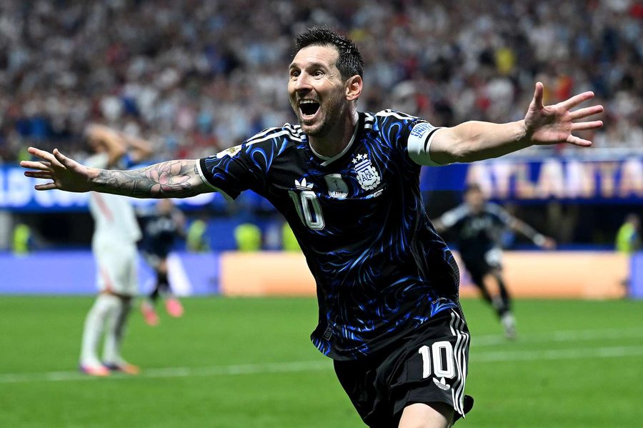 40 vjet pas &ldquo;Dor&euml;s s&euml; Zotit&rdquo;, Argjentina e Messi-t