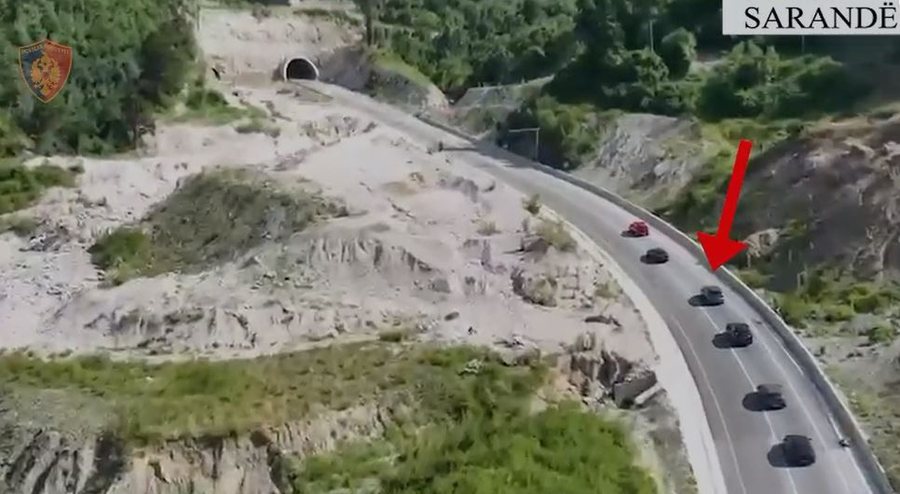 Po transportonte 4 pistoleta, arrestohet n&euml; tunelin e Sk&euml;rfic&euml;s