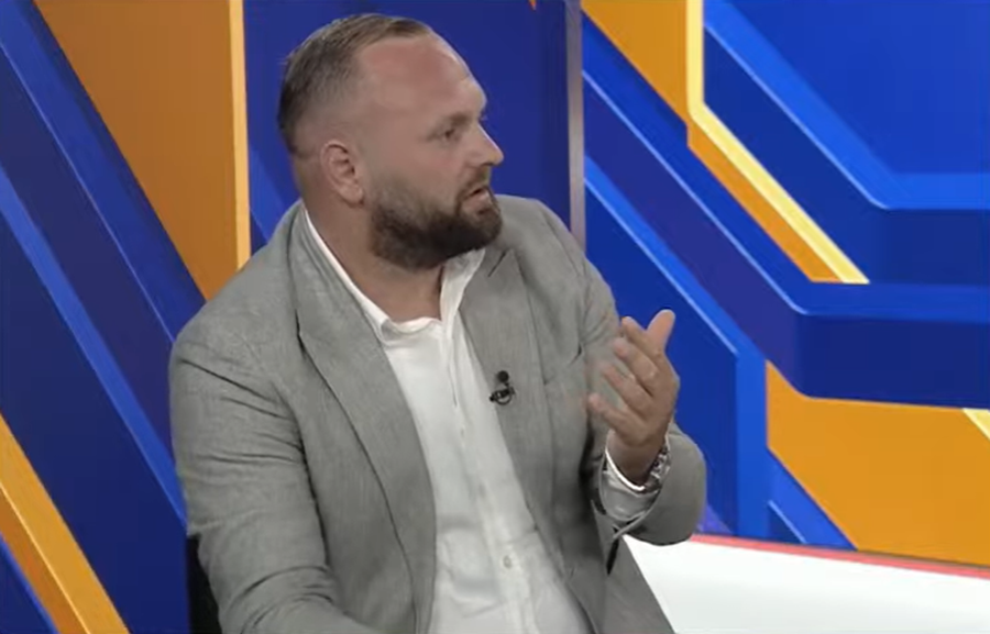 “Qeveria nuk rrëzohet me protestë, por me vota”, Valteri: