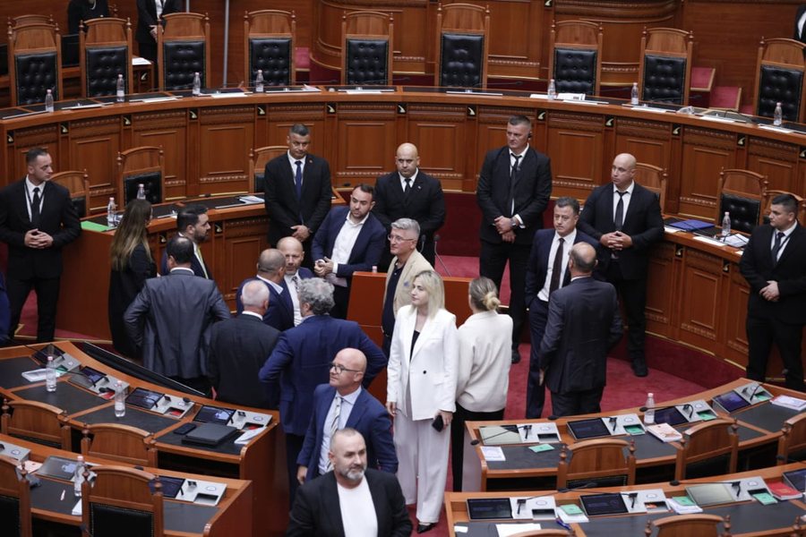 Demokratët nuk lejojnë raportimin e Endri Shabanit në Kuvend,
