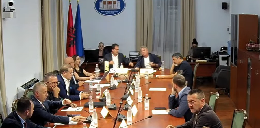 “E papranueshme që nuk vjen drejtori i Policisë së