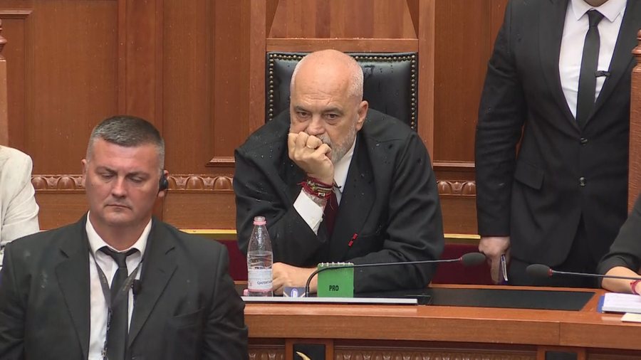 Lag Ramën me ujë, Gazment Bardhi përjashtohet nga seanca