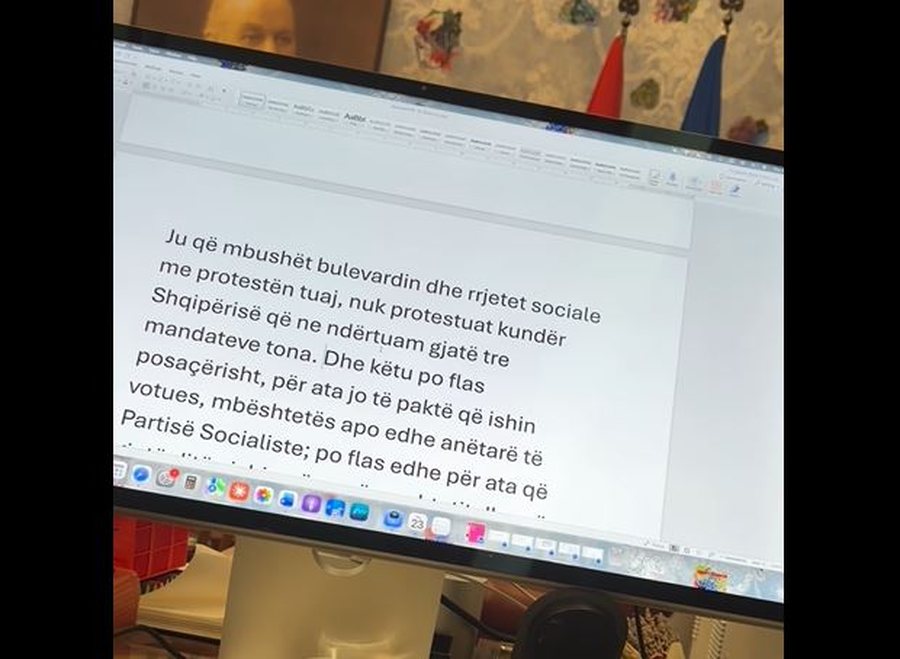 &ldquo;Rama jepe dor&euml;heqjen&rdquo;, kryeministri iu flet nga zyra