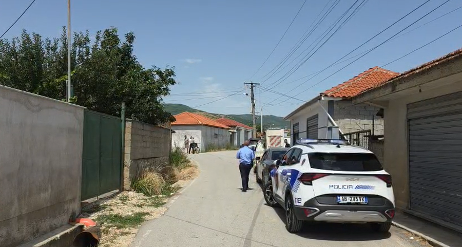 Ra n&euml; kontakt me rrym&euml;n teksa riparonte defektin, nd&euml;rron