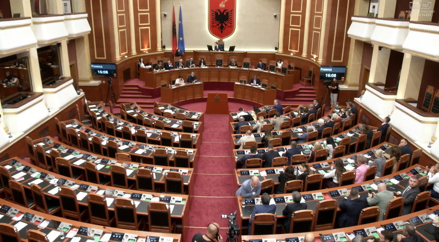 Kuvendi miraton marr&euml;veshjen e huas&euml; me SHBA p&euml;r forcimin e