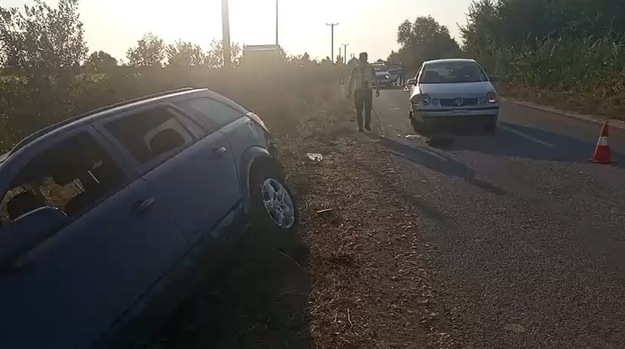 Aksident i r&euml;nd&euml; n&euml; aksin Fier-Shegan, p&euml;rplasen 2 makina, 3