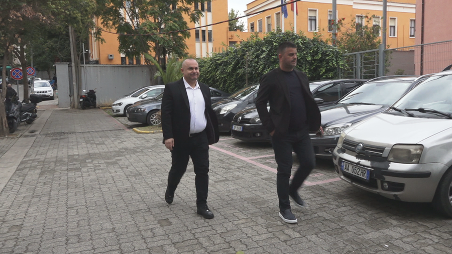 Zbardhet d&euml;shmia, kryebashkiaku Shkreli shpjegon mesazhet &ldquo;p&euml;r