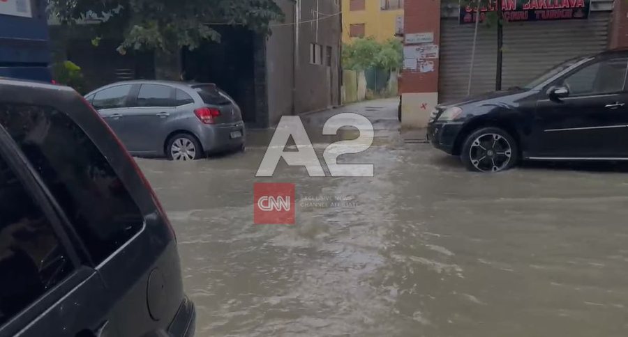 Durrësi zgjohet nën pushtetin e ujit