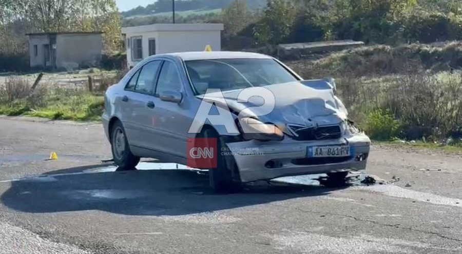 Përplasen dy automjete në aksin Fier- Roskovec, disa të