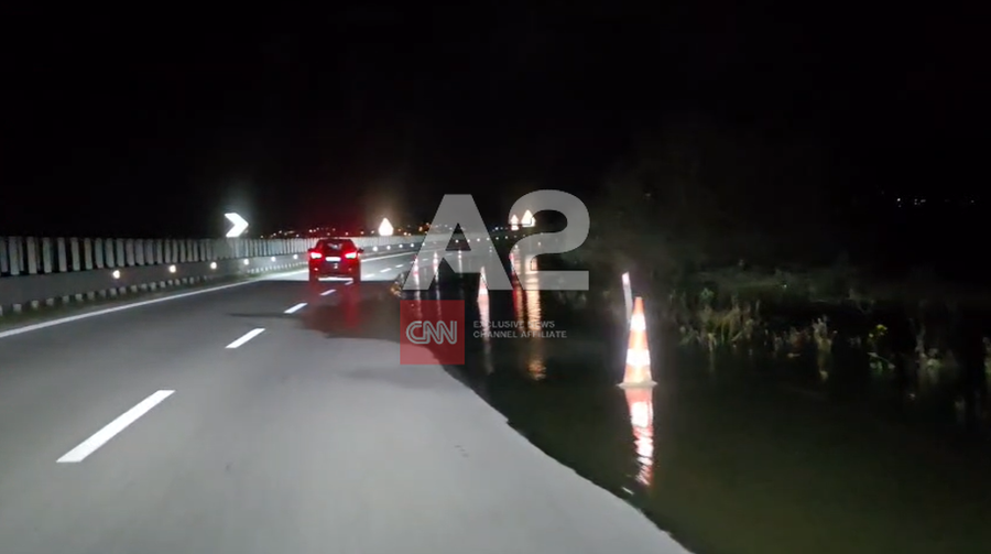P&euml;rmbytjet n&euml; Novosel&euml; t&euml; Vlor&euml;s, uji arrin deri