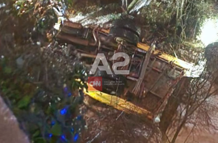 Furgoni del nga rruga, aksident me pasojë vdekjen në Tepelenë