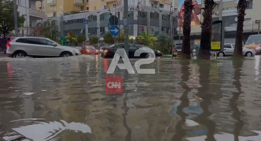 Durrësi zgjohet nën pushtetin e ujit