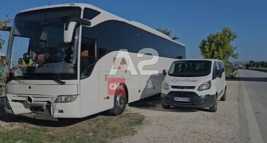 Autobusi i linjës Tiranë-Athinë merr para motorin, humb