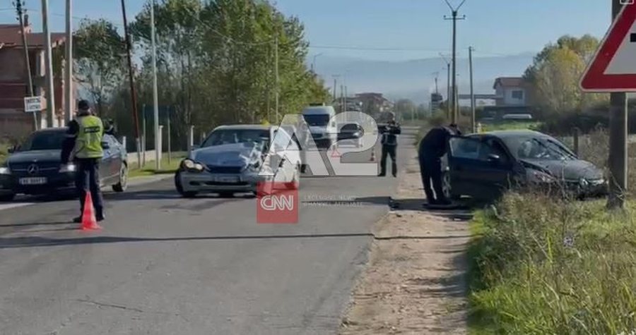 Përplasen dy automjete në aksin Fier- Roskovec, disa të