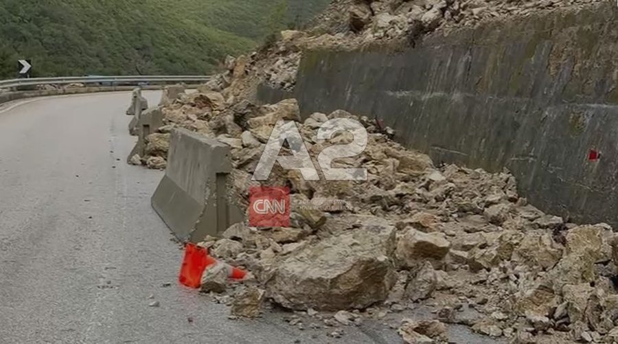 R&euml;nie gur&euml;sh n&euml; Qaf&euml;n e Vish&euml;s, bllokohet rruga