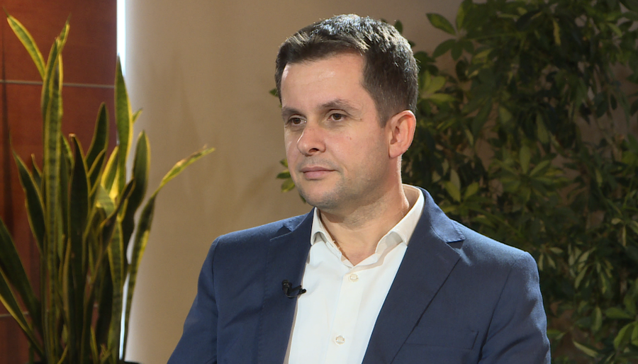 He lost his mandate, but won the hearts of Albanians, Ilir Alimehmeti thanks the