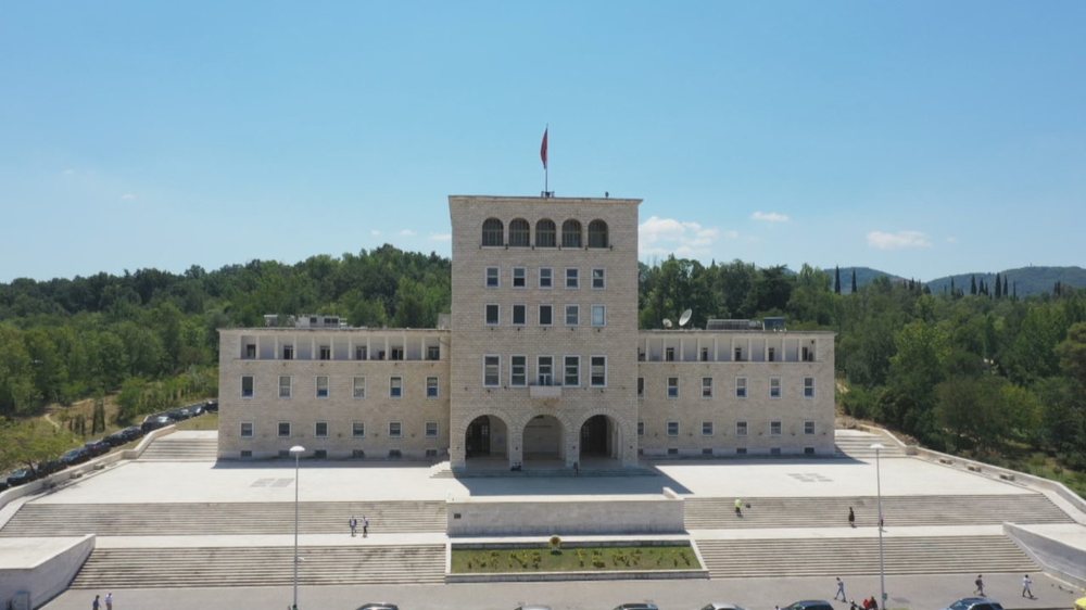 Regjistrimet në universitete, shtohen kërkesat për